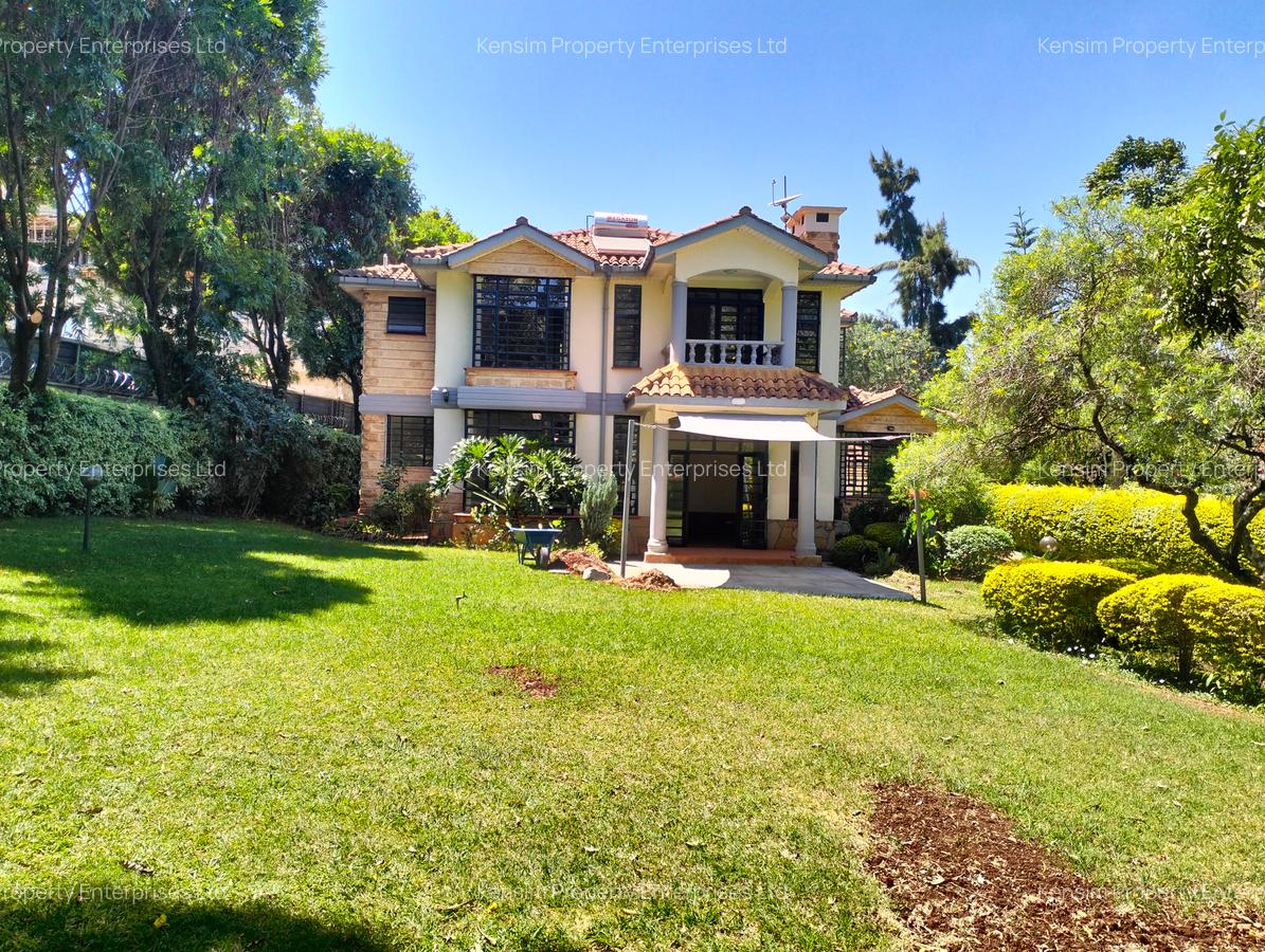 5 Bed Townhouse with En Suite in Nyari - 1