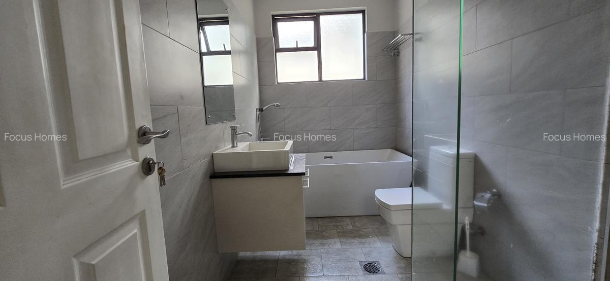 3 Bed Apartment with En Suite in Lavington - 6