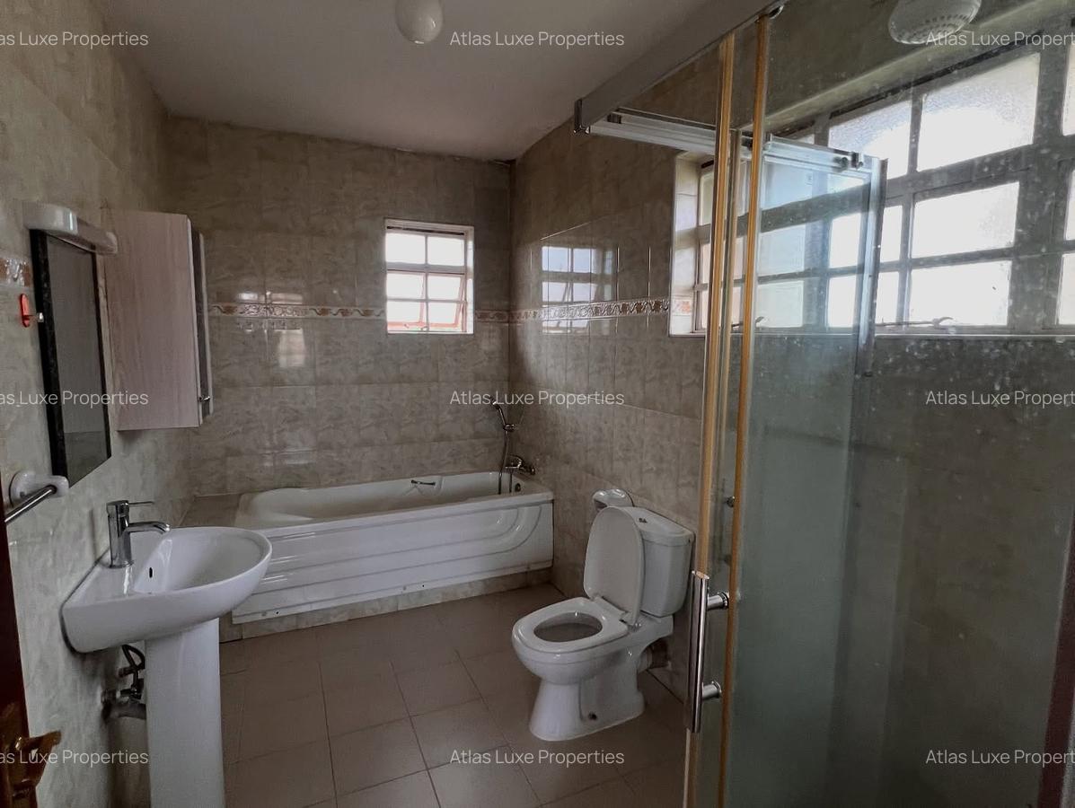4 Bed Townhouse with En Suite at New Runda - 5