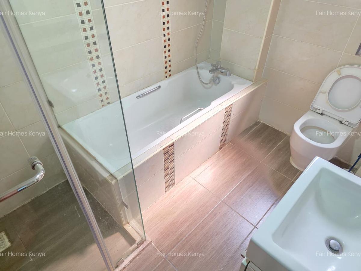5 Bed Townhouse with En Suite at Convent Drive - 8