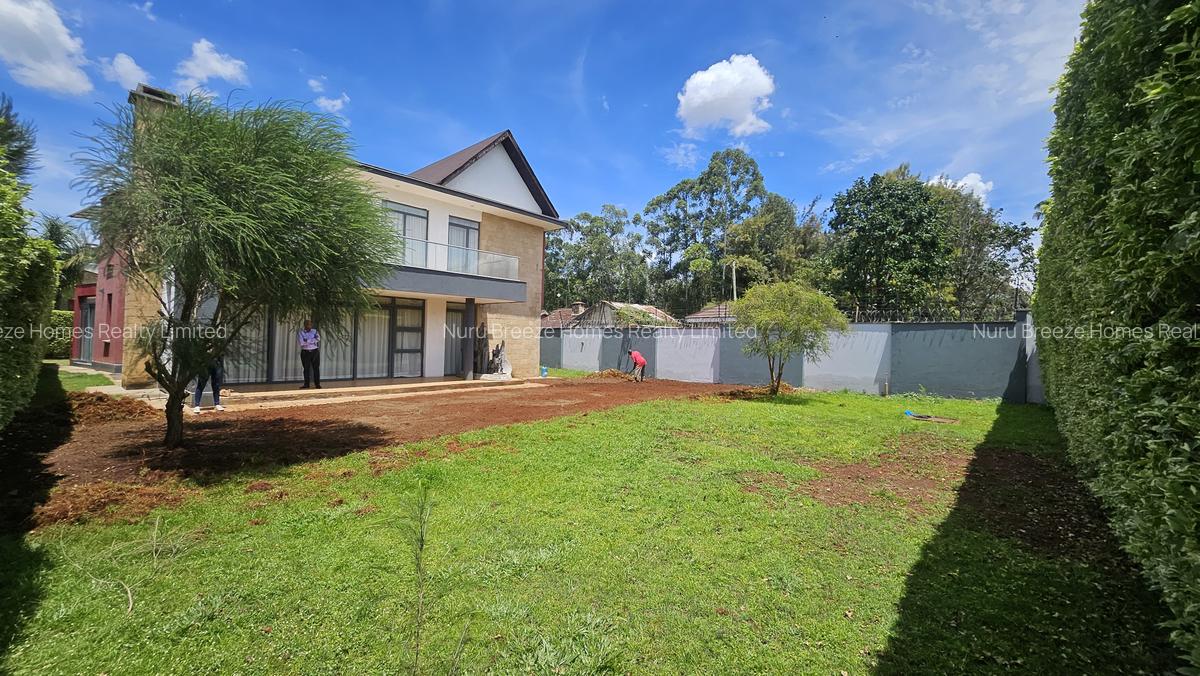 4 Bed Townhouse with En Suite in Ridgeways - 8