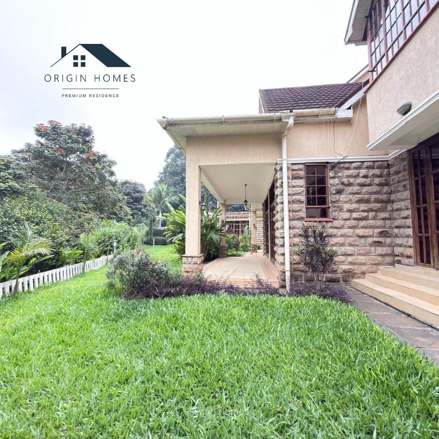 5 Bed Townhouse with En Suite at Rosslyn - 2