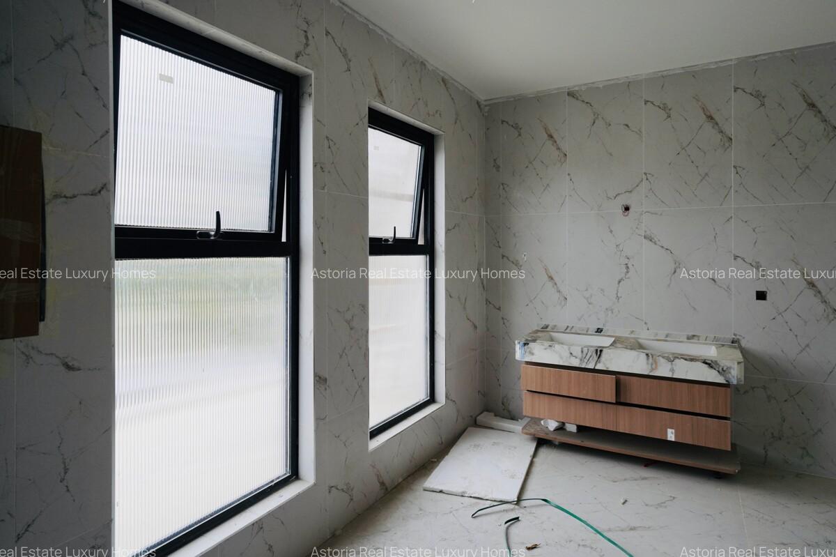 5 Bed Villa with En Suite at 2026-187 - 14