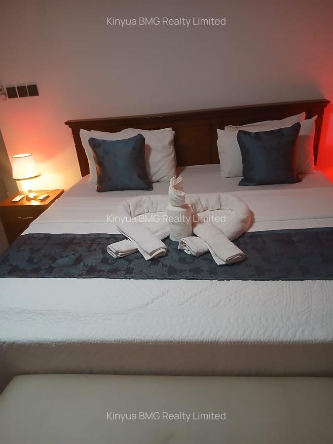 Serviced 3 Bed Apartment with En Suite at Beach Road - 7