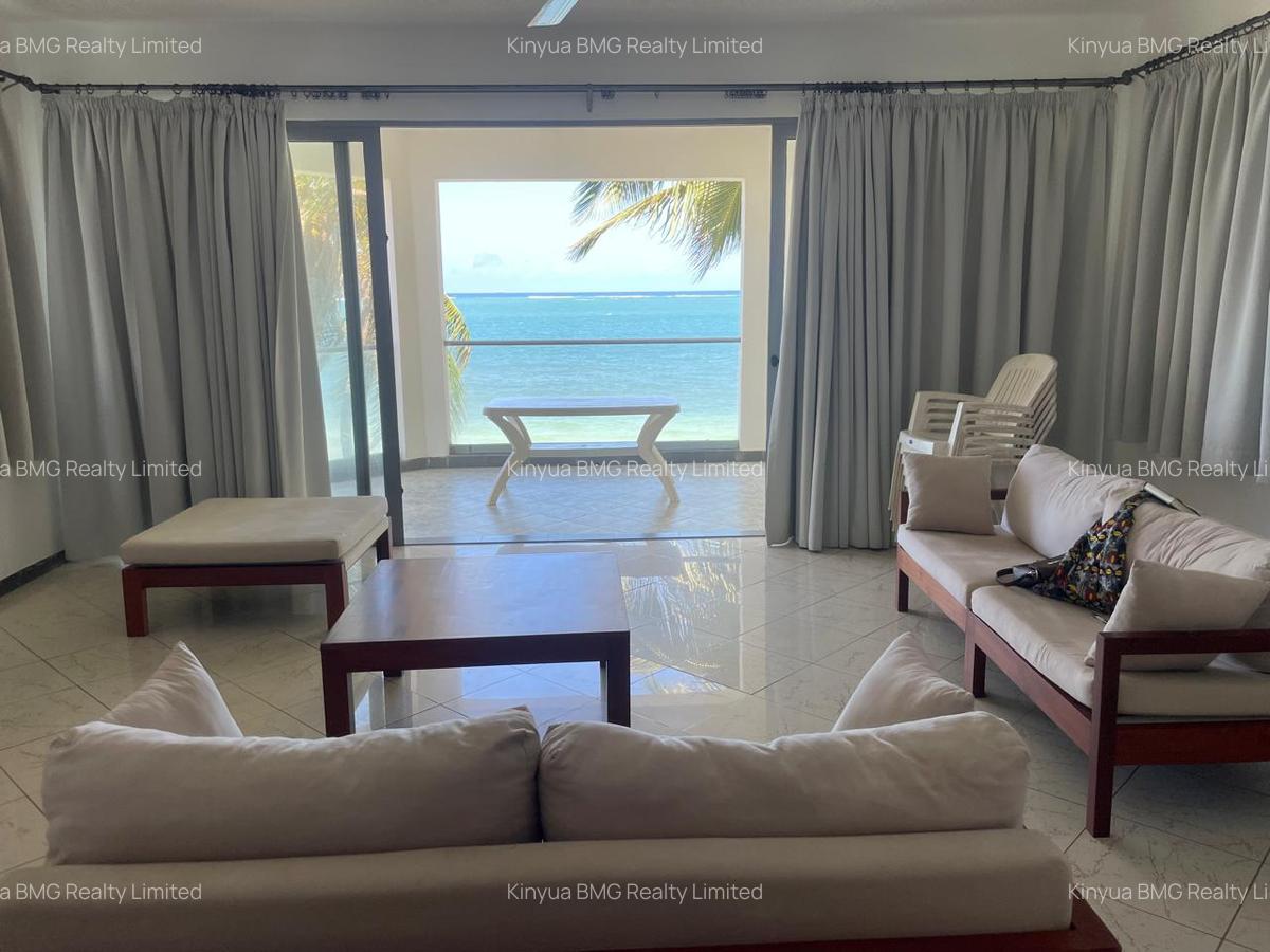 Serviced 3 Bed Apartment with En Suite in Nyali Area - 2