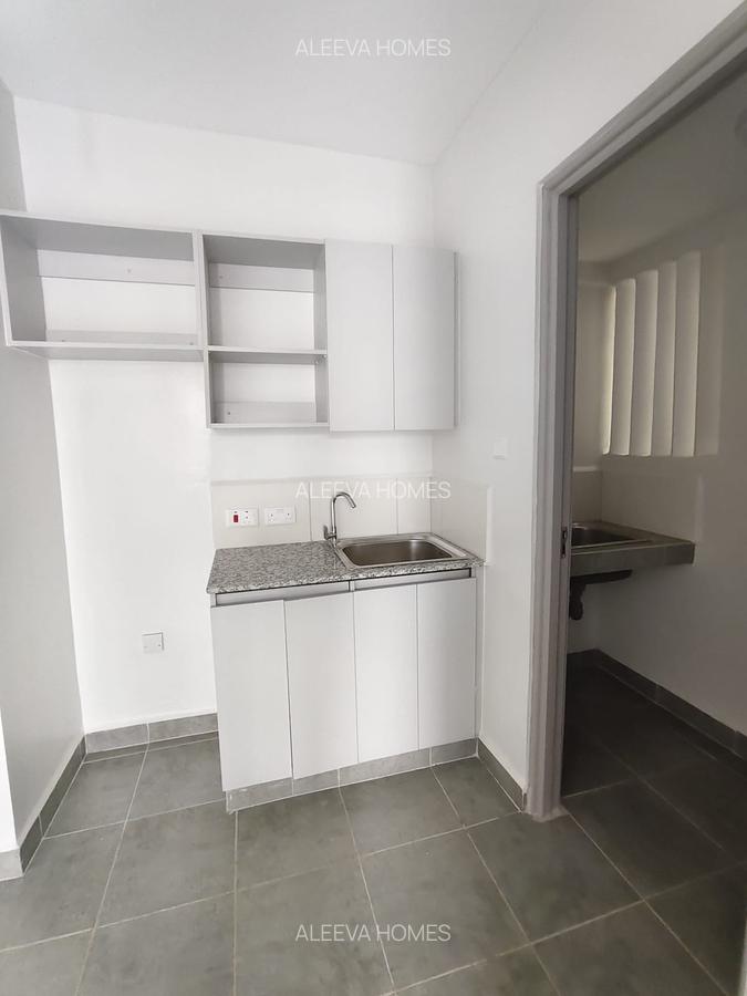 1 Bed Apartment with En Suite in Garden Estate - 13