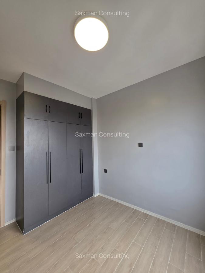 2 Bed Apartment with En Suite in Lavington - 7