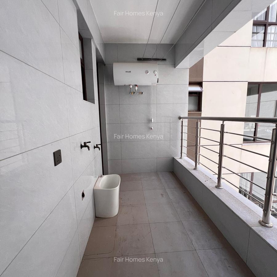 3 Bed Apartment with En Suite at Riverside Drive - 20