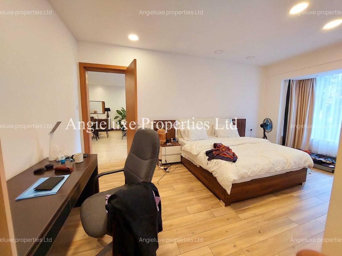 Furnished 2 Bed Apartment with En Suite at City Park Drive - 6