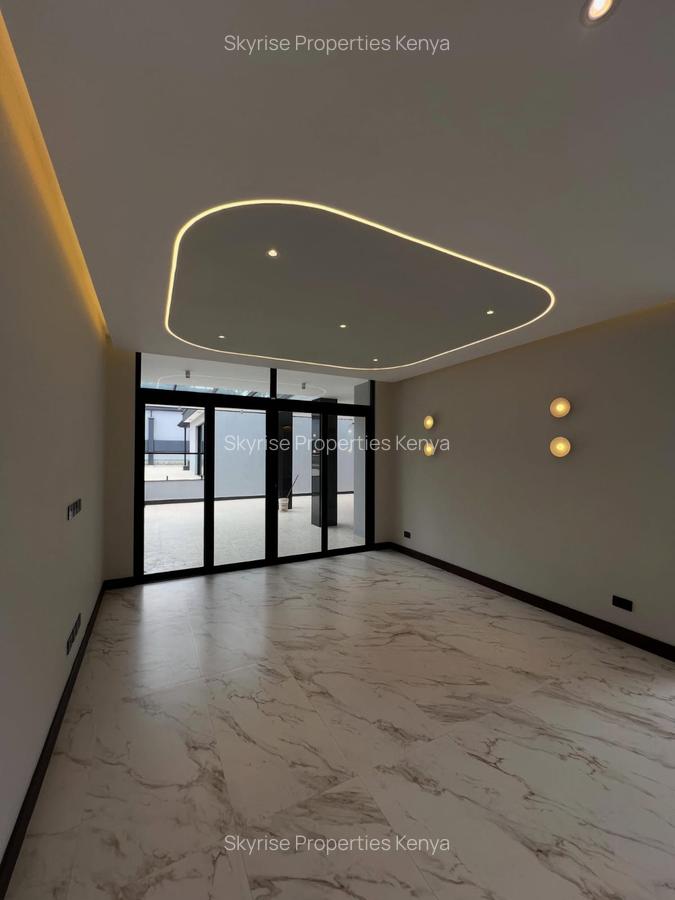 6 Bed House with En Suite in Nyari - 9