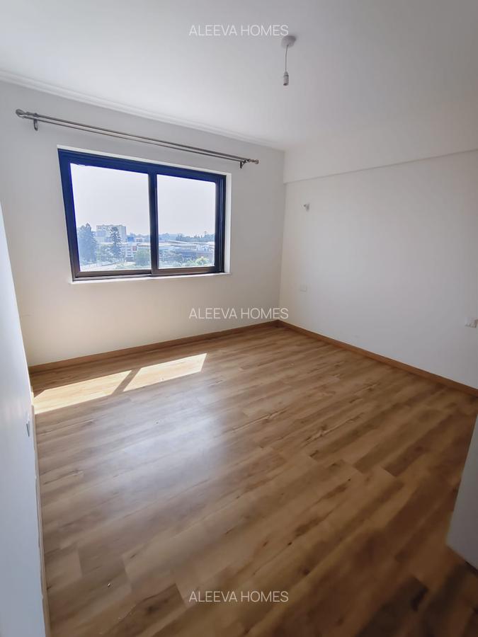 2 Bed Apartment with En Suite in Garden Estate - 15