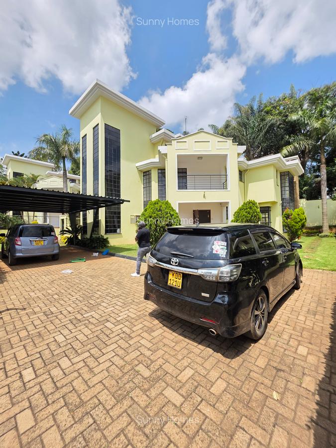 5 Bed Townhouse with En Suite at Maji Mazuri - 3