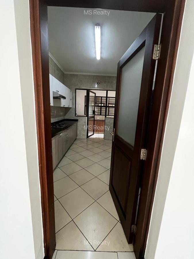 3 Bed Apartment with En Suite in General Mathenge - 8