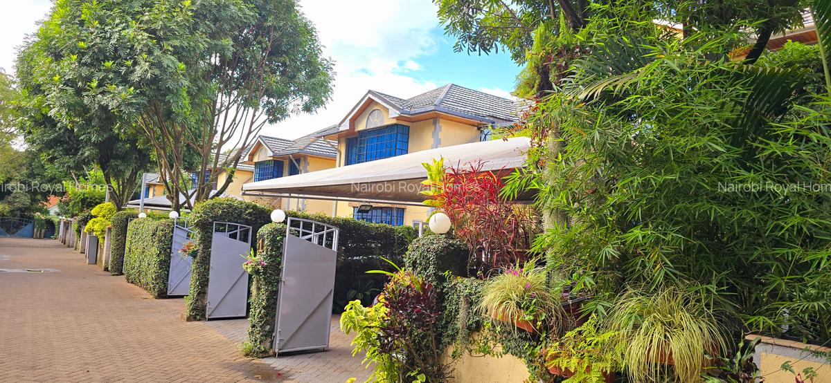 4 Bed Townhouse with En Suite at Off Convent Drive - 3