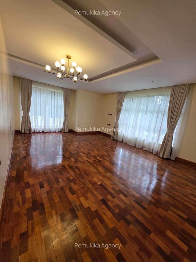 4 Bed Townhouse with En Suite in Rosslyn - 7