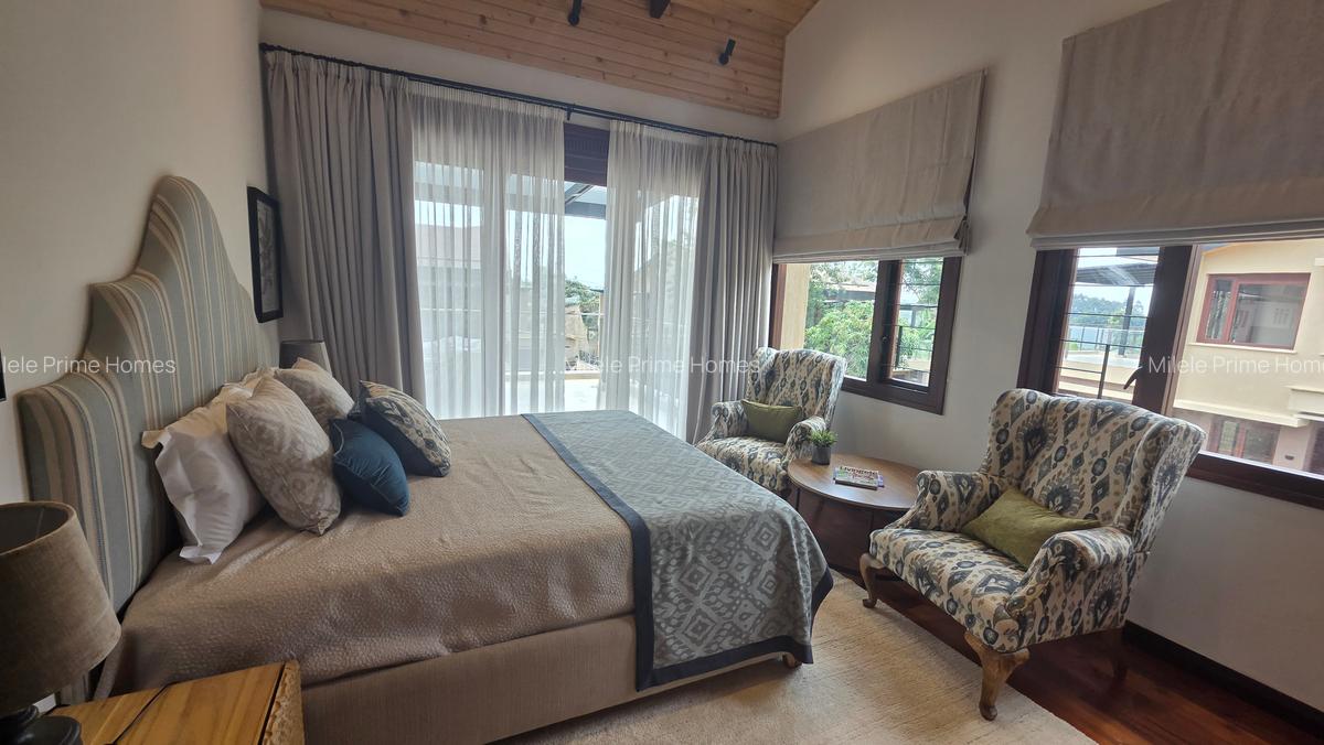 4 Bed Villa with En Suite at Tala Road - 13