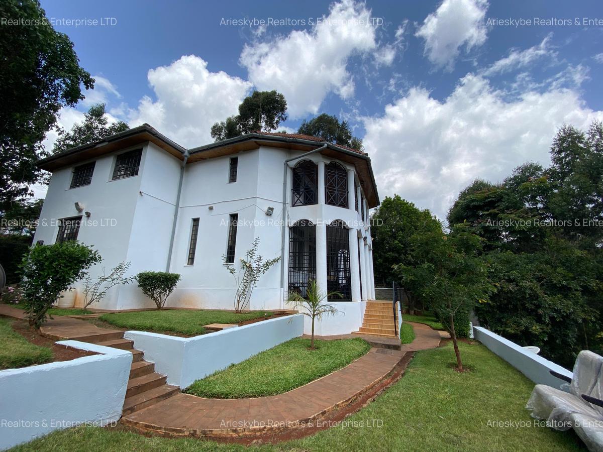 6 Bed Townhouse with En Suite in Kitisuru - 1
