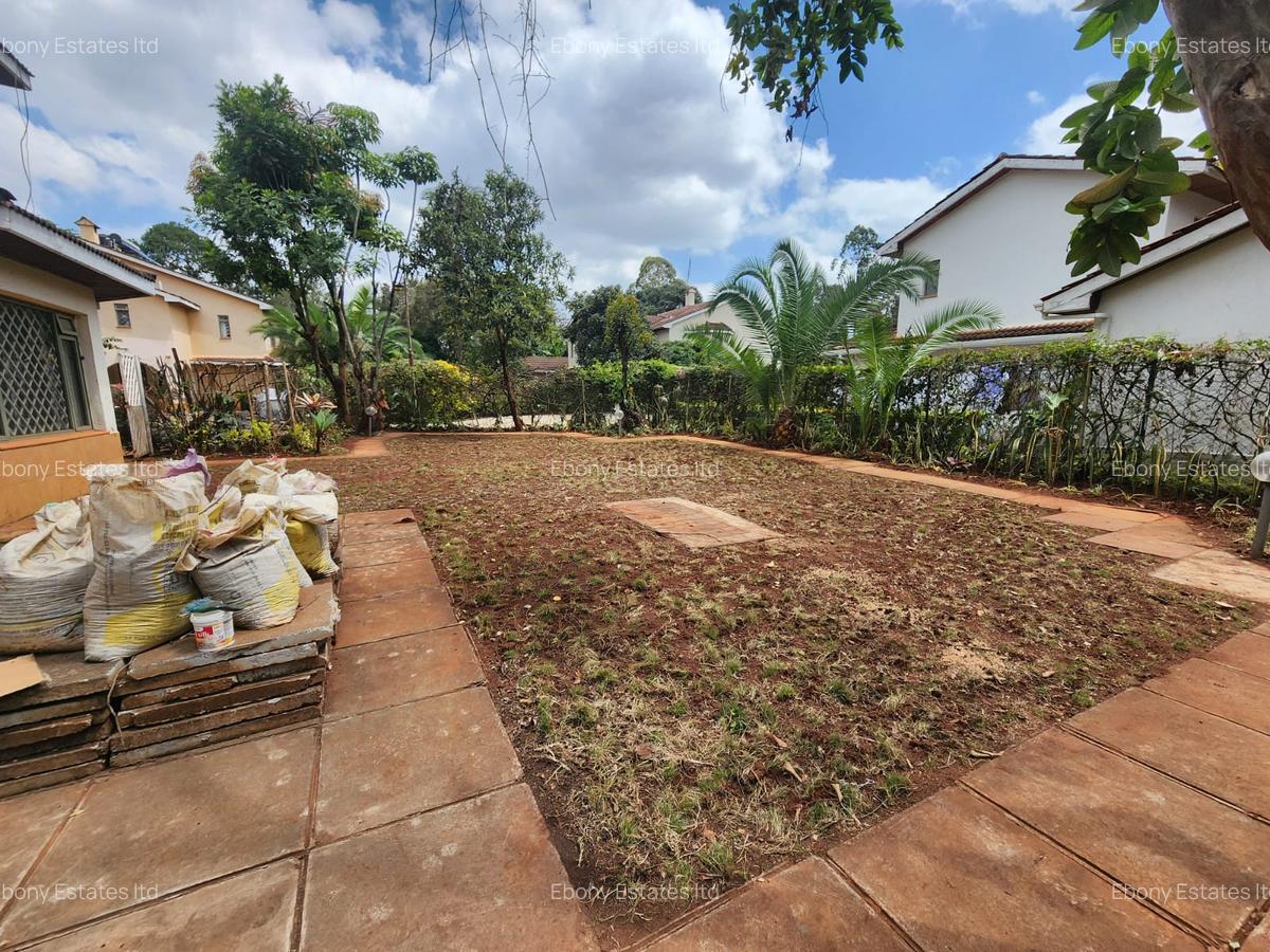 4 Bed Townhouse with En Suite in Lavington - 5