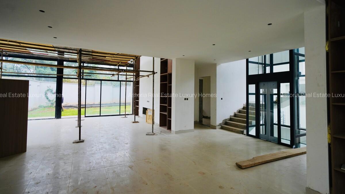 5 Bed Villa with En Suite at 2026-187 - 3