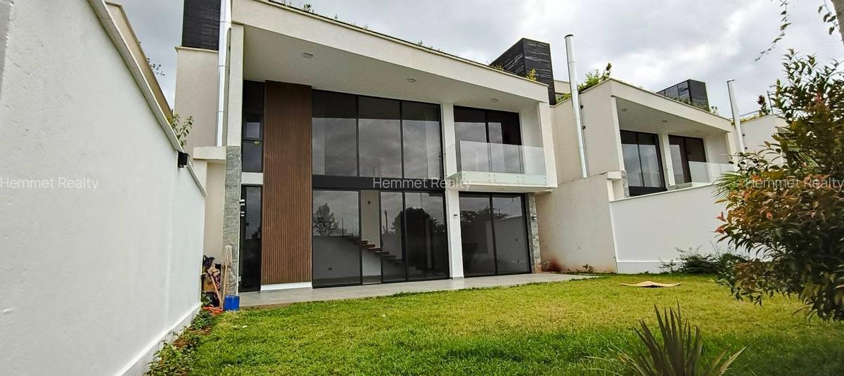 4 Bed Townhouse with En Suite in Runda - 3
