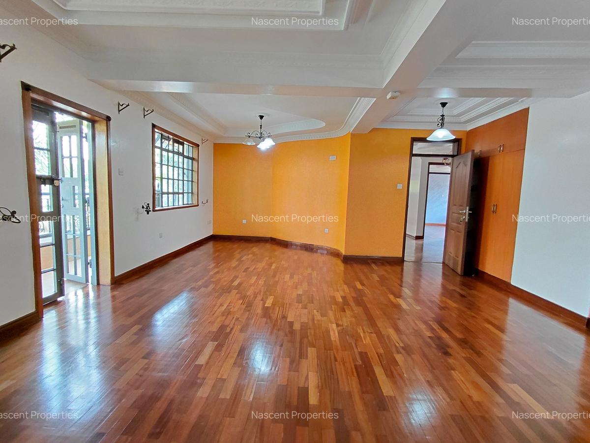 5 Bed House with En Suite in Runda - 8