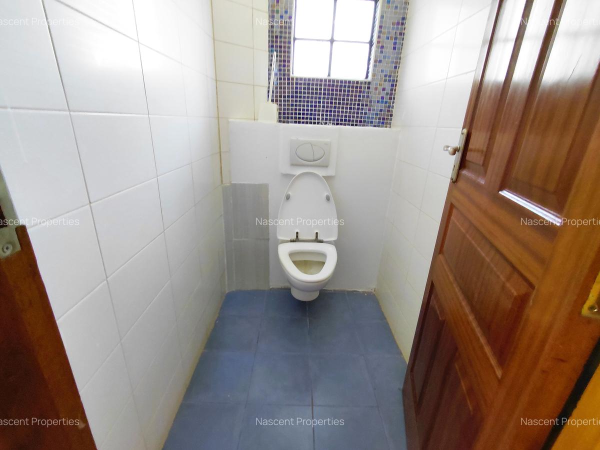 4 Bed Villa with En Suite in Runda - 6