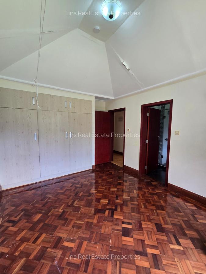 5 Bed Townhouse with En Suite in Runda - 13