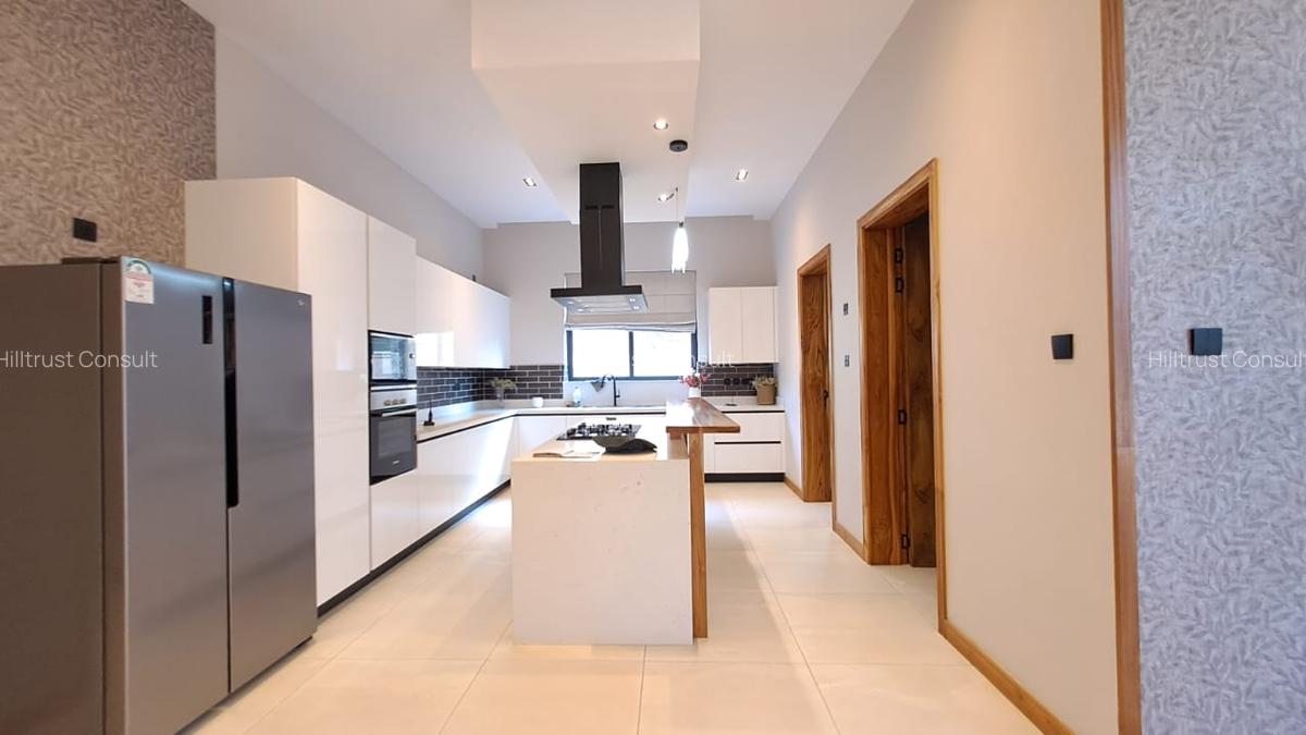 4 Bed House with En Suite in Loresho - 10