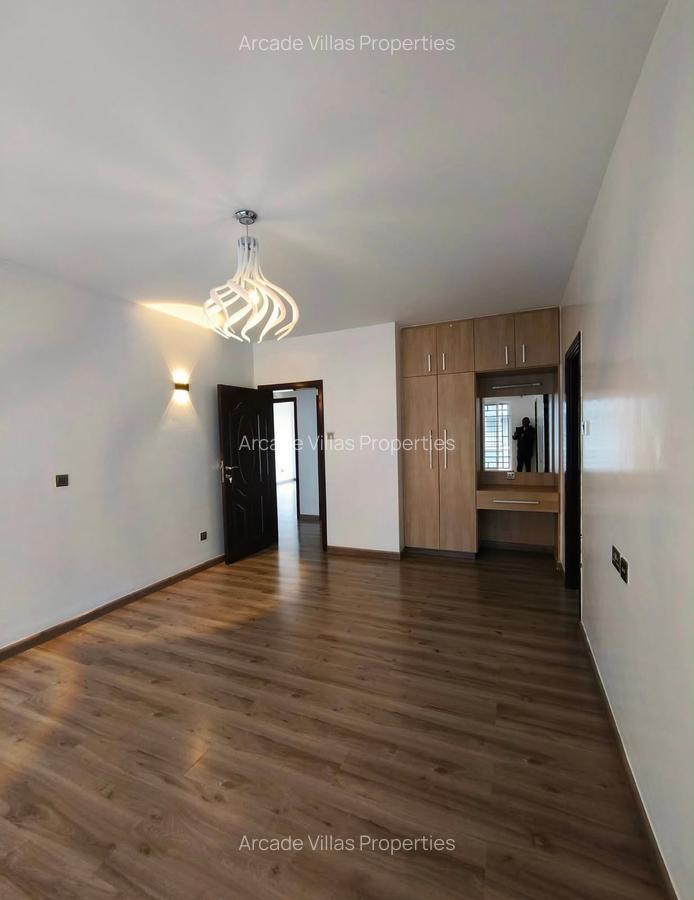 3 Bed Apartment with Swimming Pool in Kileleshwa - 5