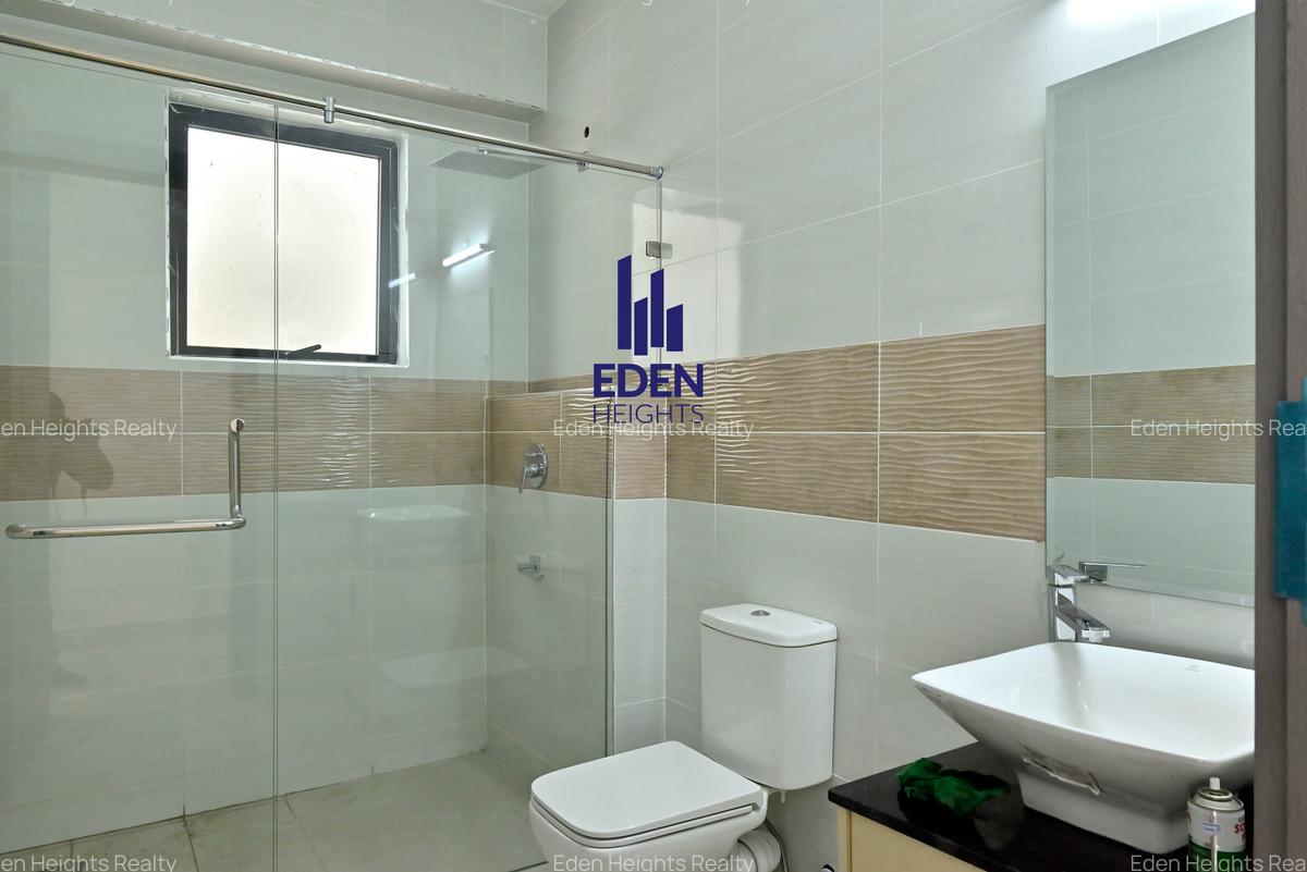 3 Bed Apartment with En Suite in General Mathenge - 10