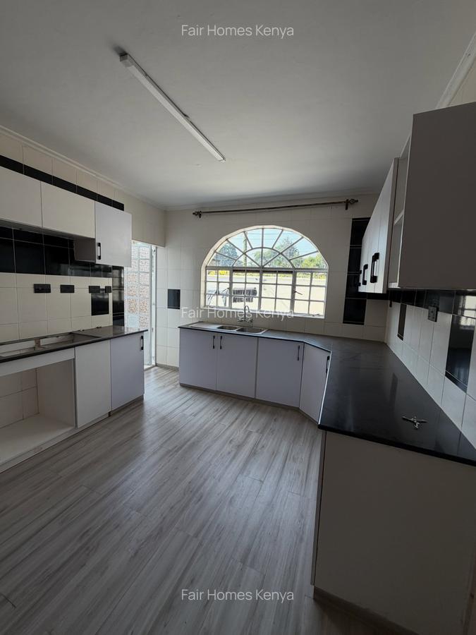 4 Bed Townhouse with En Suite at Amboseli Road - 9