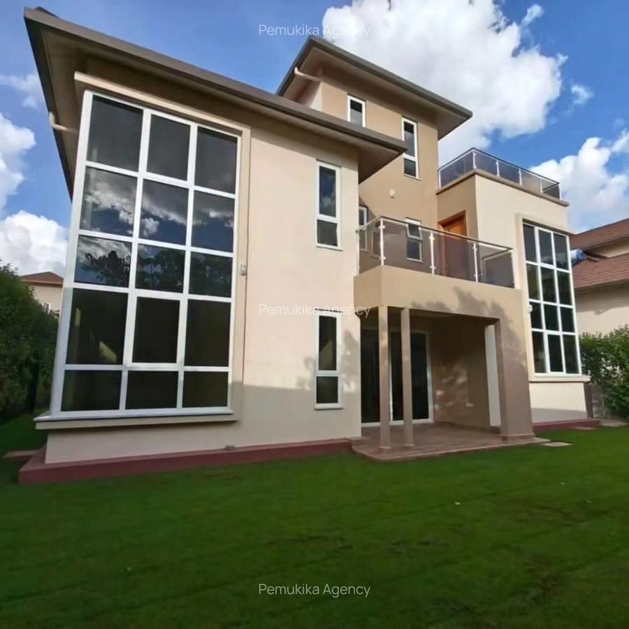 4 Bed Townhouse with En Suite in Runda - 17