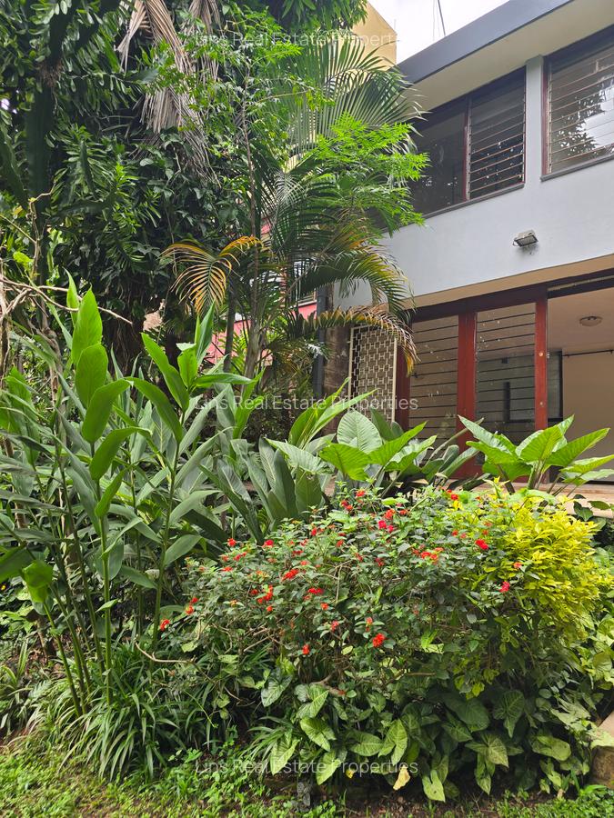 4 Bed Townhouse with En Suite in Kilimani - 3