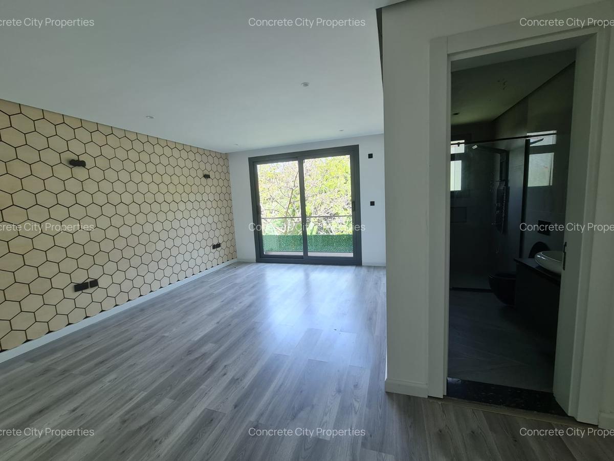 5 Bed Villa in Lavington - 11