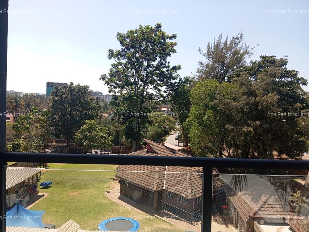 5 Bed Townhouse with En Suite at Lavington - 14
