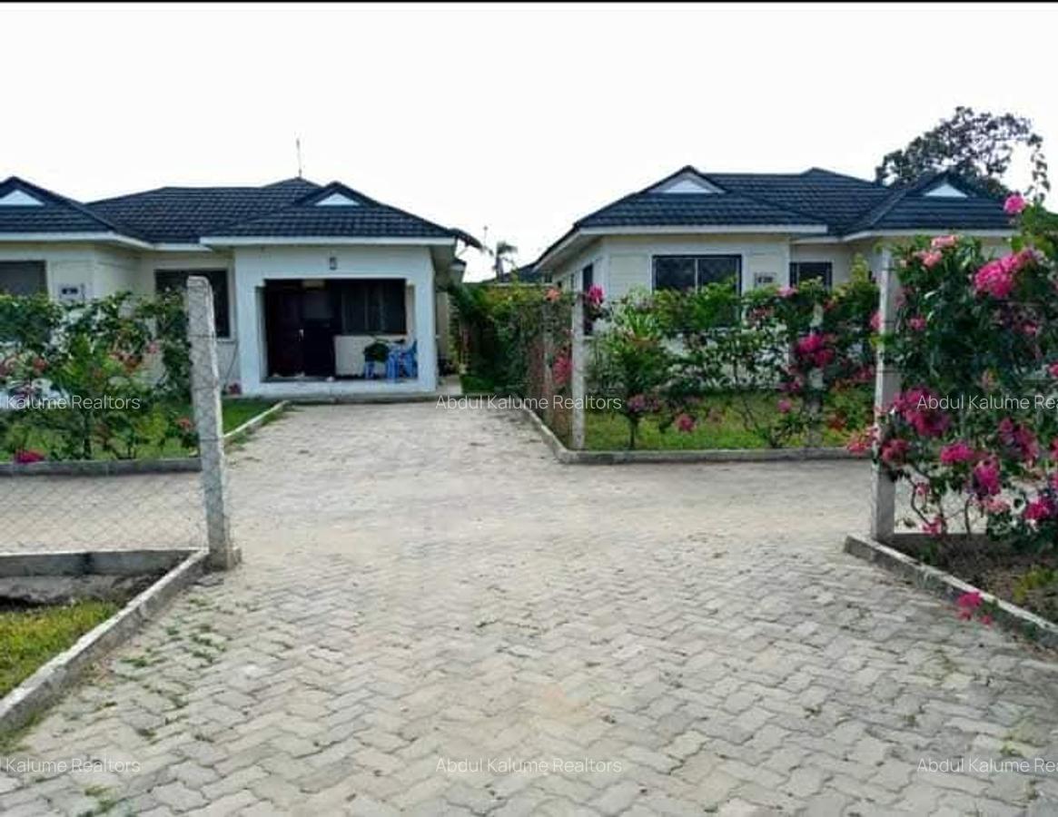 3 Bed Townhouse with En Suite at Bamburi - 2