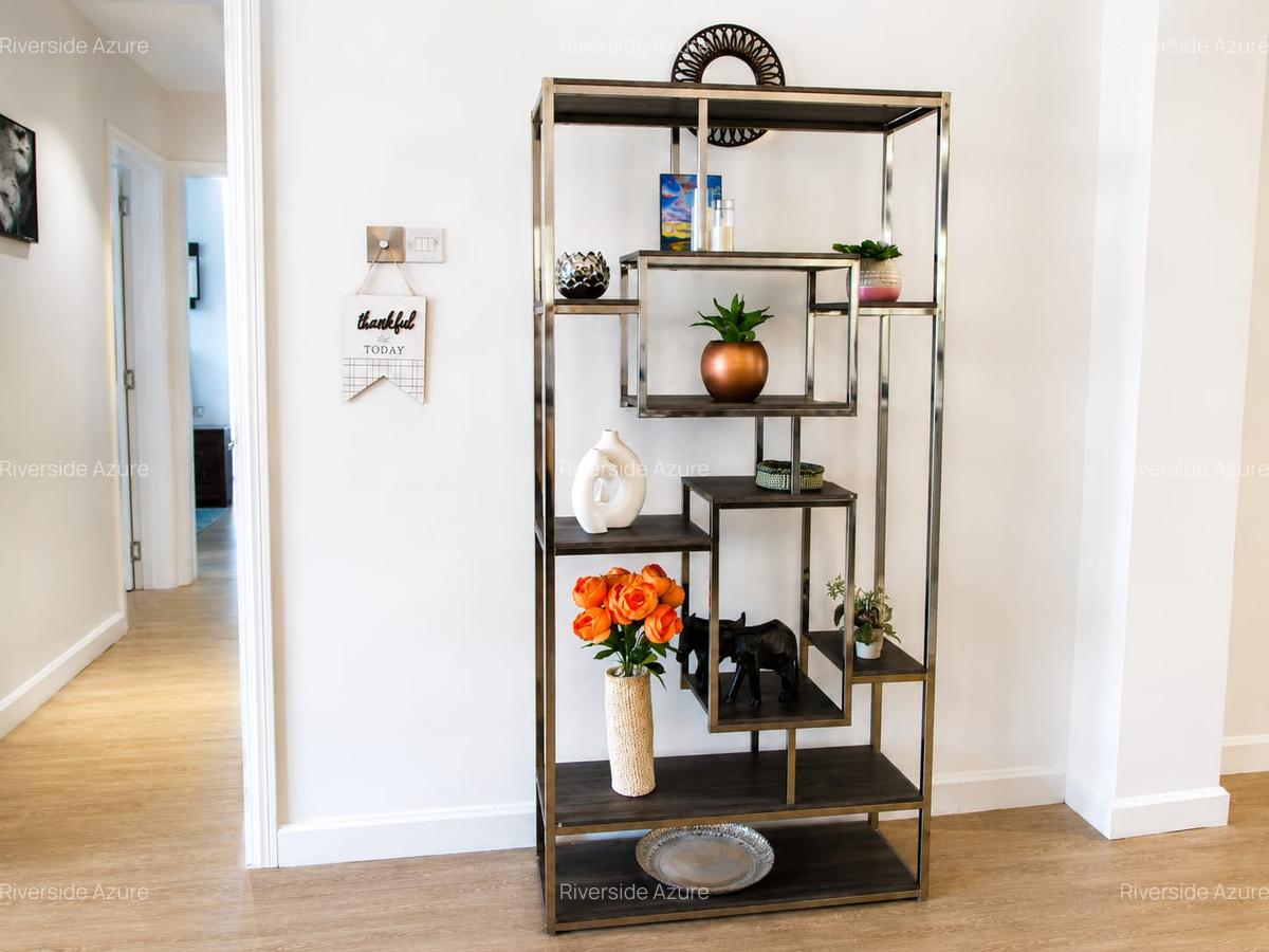 Serviced 2 Bed Apartment with En Suite at Riverside - 10