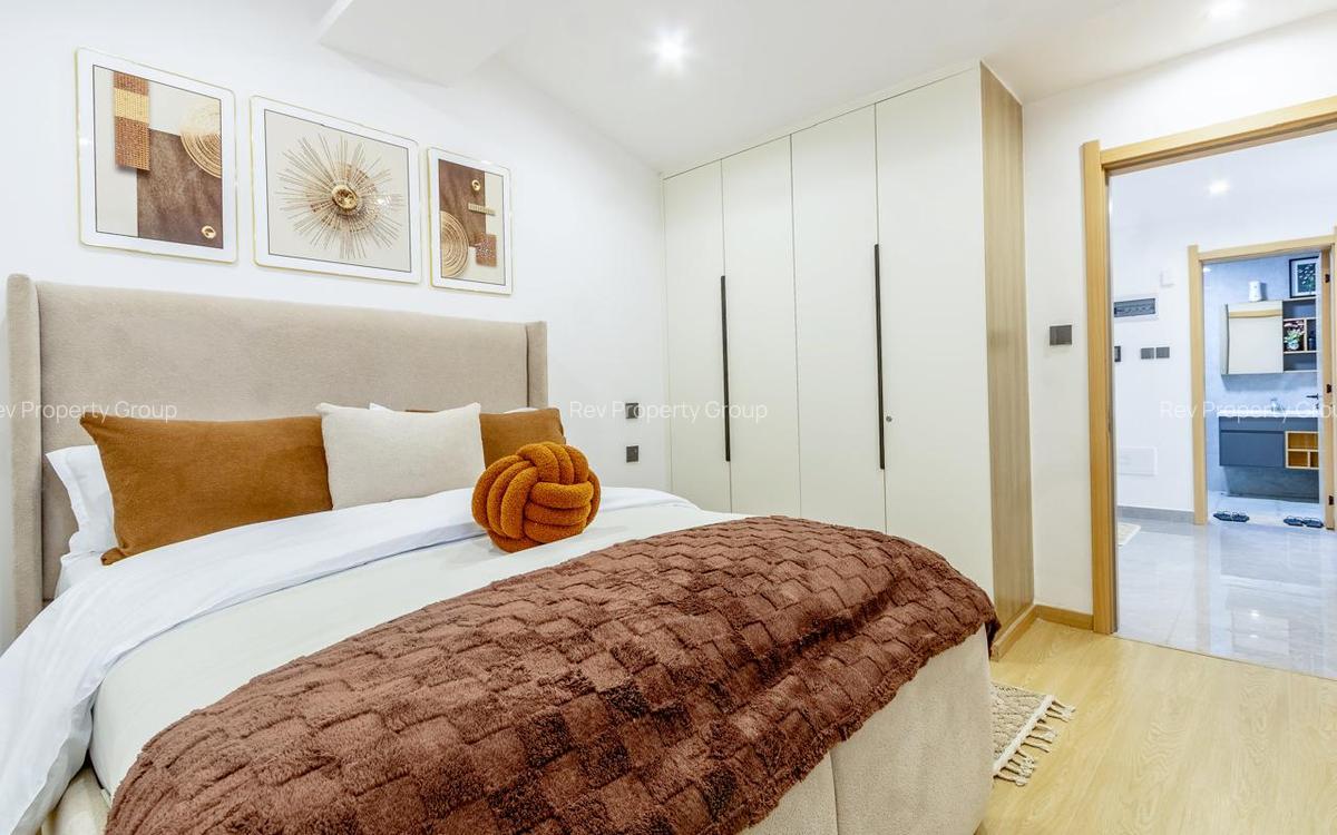 Serviced 2 Bed Apartment with En Suite in Lavington - 17