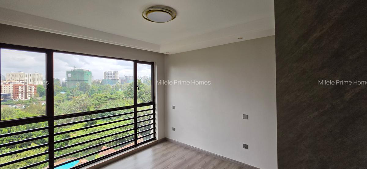 Serviced 3 Bed Apartment with En Suite at Riverside Drive - 5