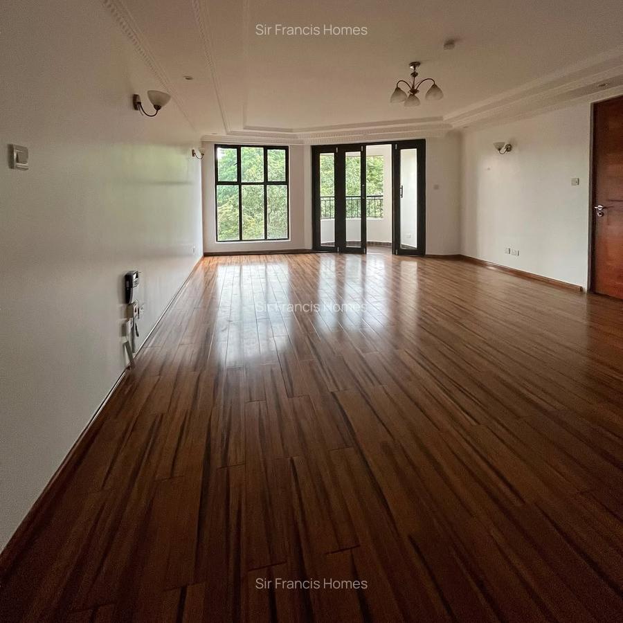 Serviced 3 Bed Apartment with En Suite in Riverside - 17