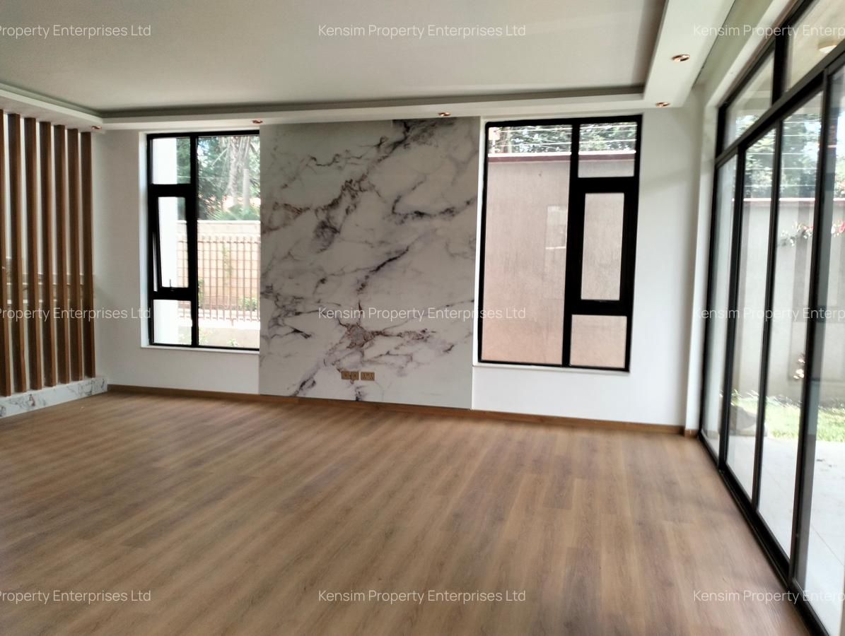 5 Bed Townhouse with En Suite in Lavington - 11
