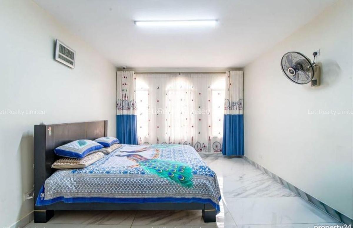 5 Bed Townhouse with En Suite in Lavington - 9