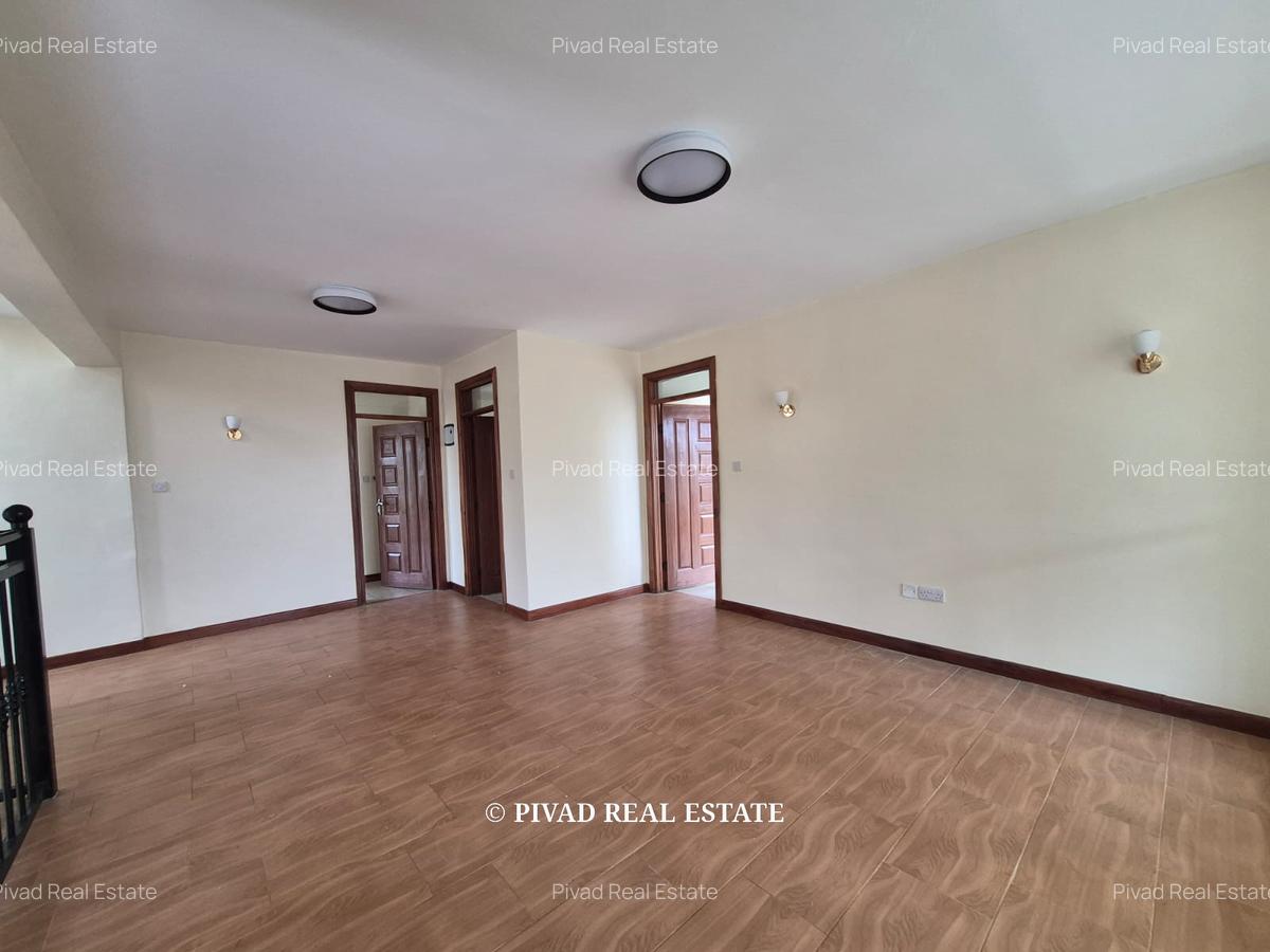 5 Bed Townhouse with Garden in Thome - 13