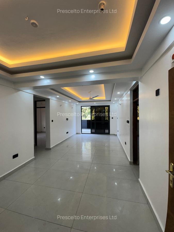 3 Bed Apartment with En Suite at Off Links Road - 11