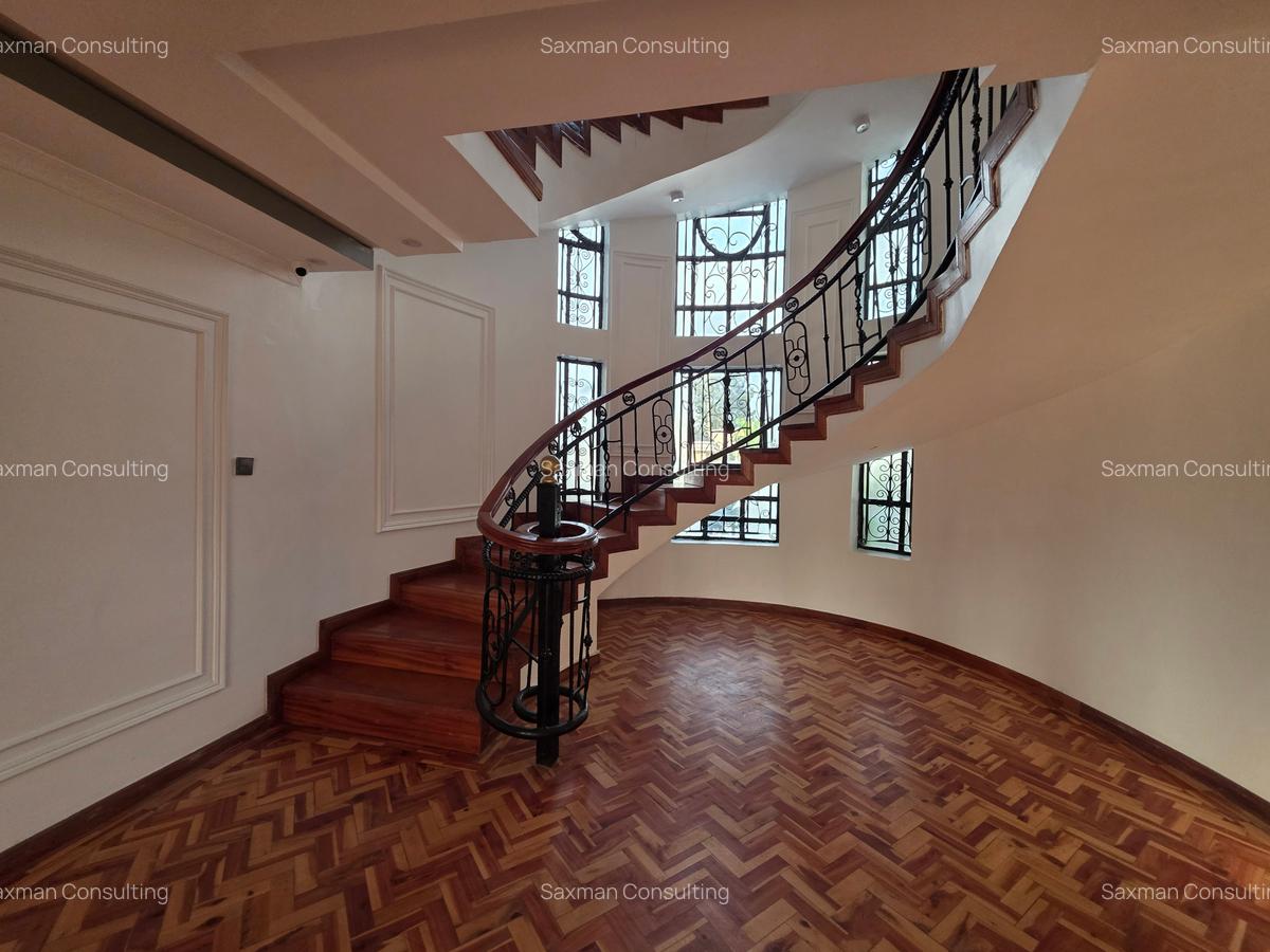 6 Bed House with En Suite in Runda - 8