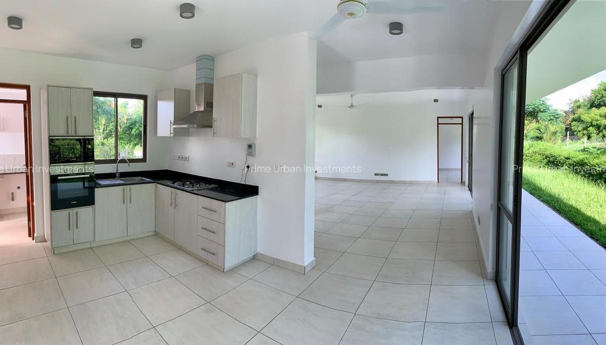 3 Bed House with En Suite at Awali Estate Vipingo - 17