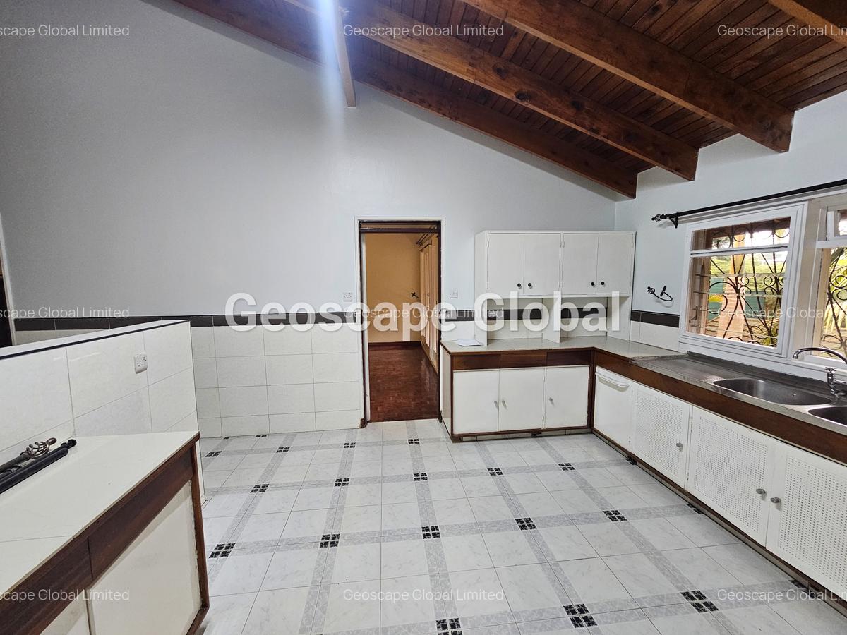 4 Bed Villa with En Suite in Runda - 7