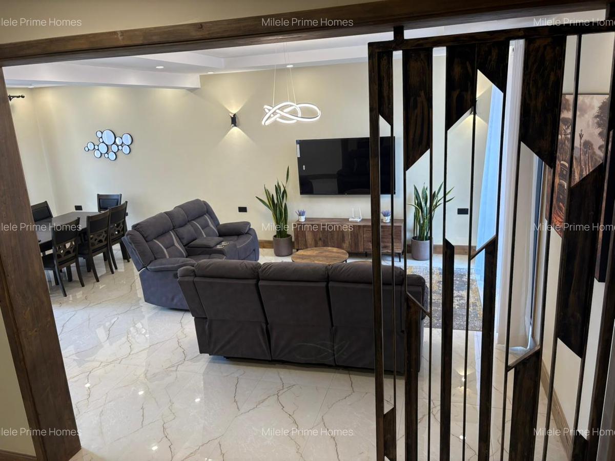 4 Bed Townhouse with En Suite in Banana - 3