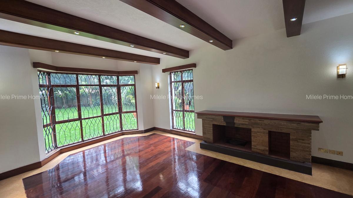 5 Bed Villa with En Suite at Mimosa Road - 4