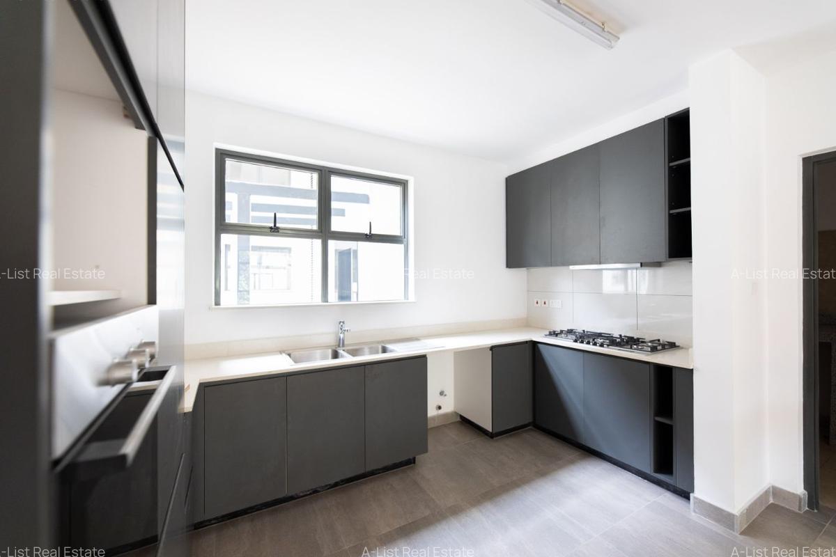 4 Bed Apartment with Swimming Pool at Two Rivers - 7